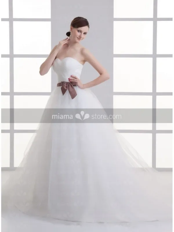 ANNABELLE - A-line Sweetheart Chapel train Tulle Wedding dress