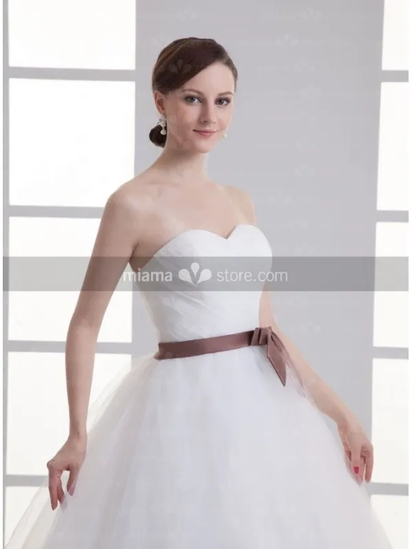 ANNABELLE - A-line Sweetheart Chapel train Tulle Wedding dress