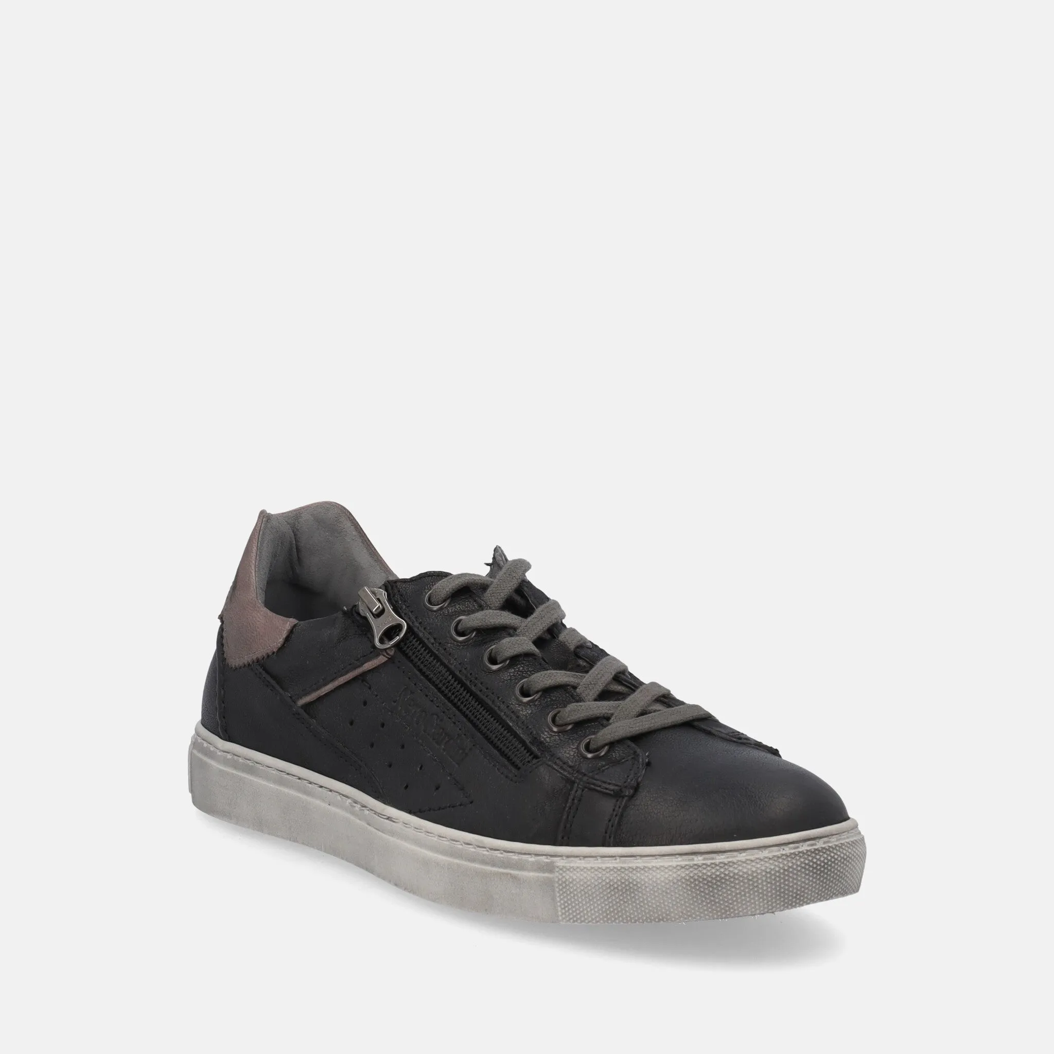 NERO GIARDINI SNEAKERS