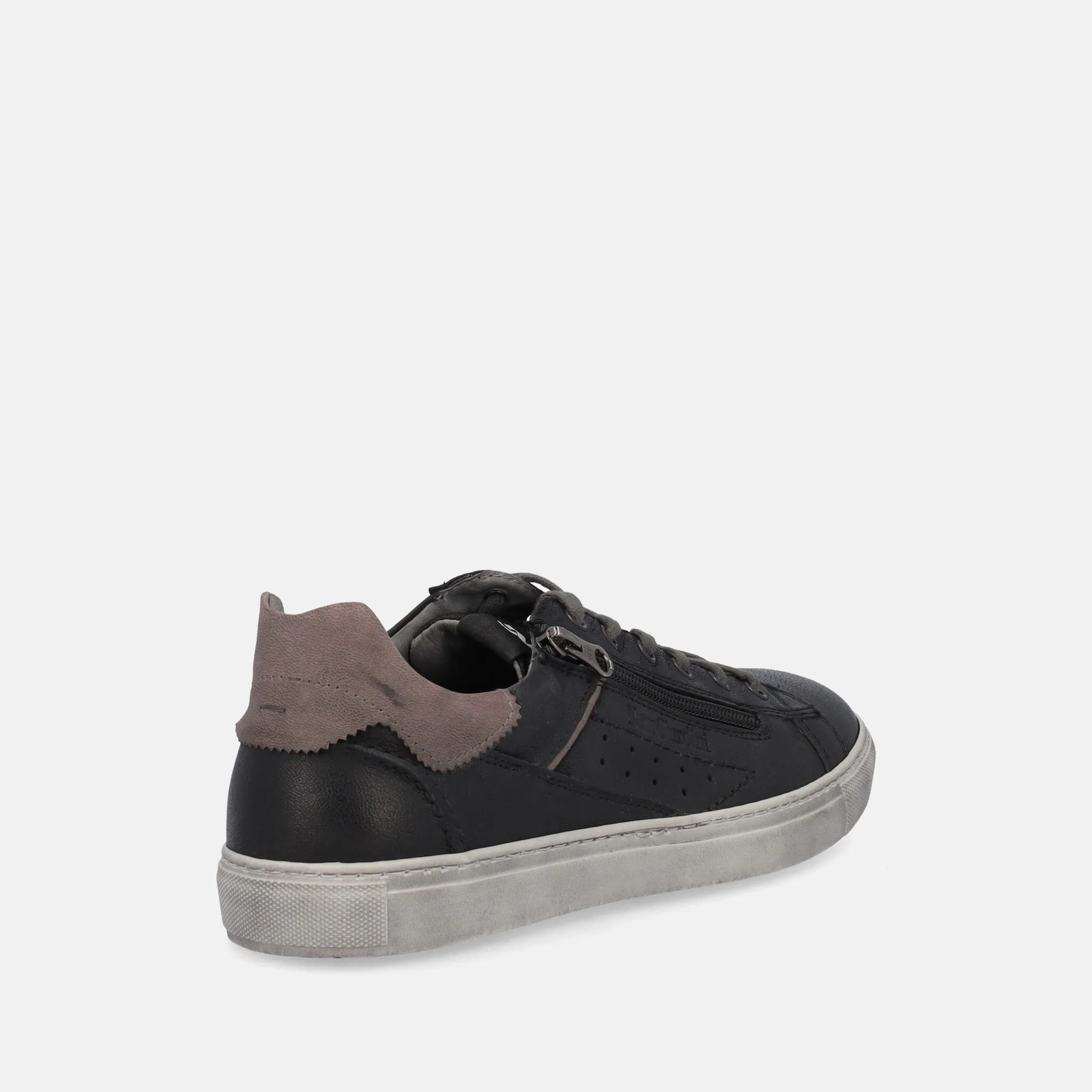 NERO GIARDINI SNEAKERS