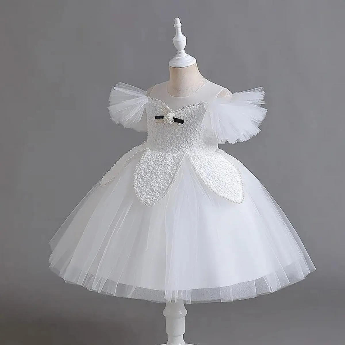 New Girls 'Little Flying Sleeves Pengpeng Princess Dress Contrast Pearl Princess Dress Piano Host Big Bow Performance Cl