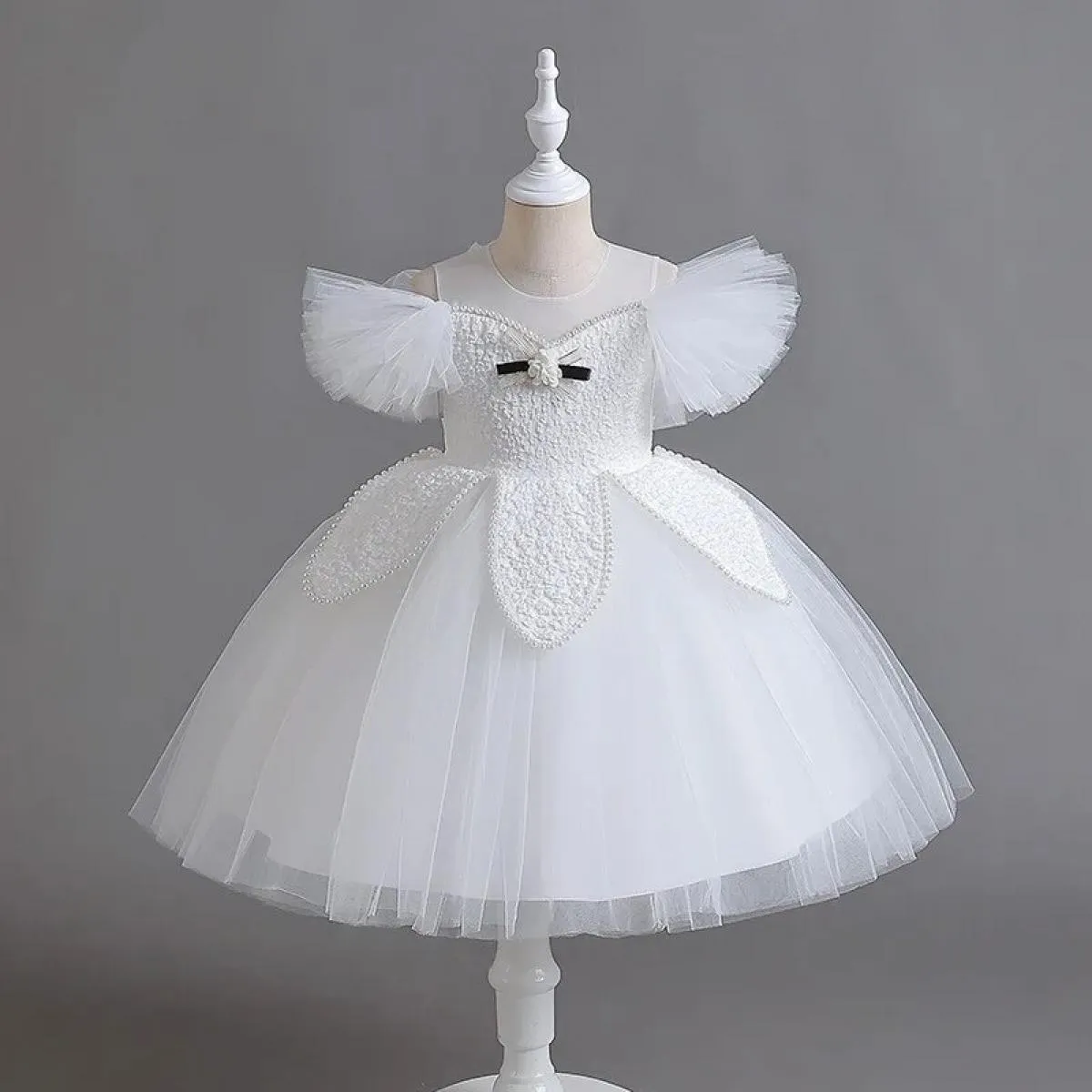 New Girls 'Little Flying Sleeves Pengpeng Princess Dress Contrast Pearl Princess Dress Piano Host Big Bow Performance Cl