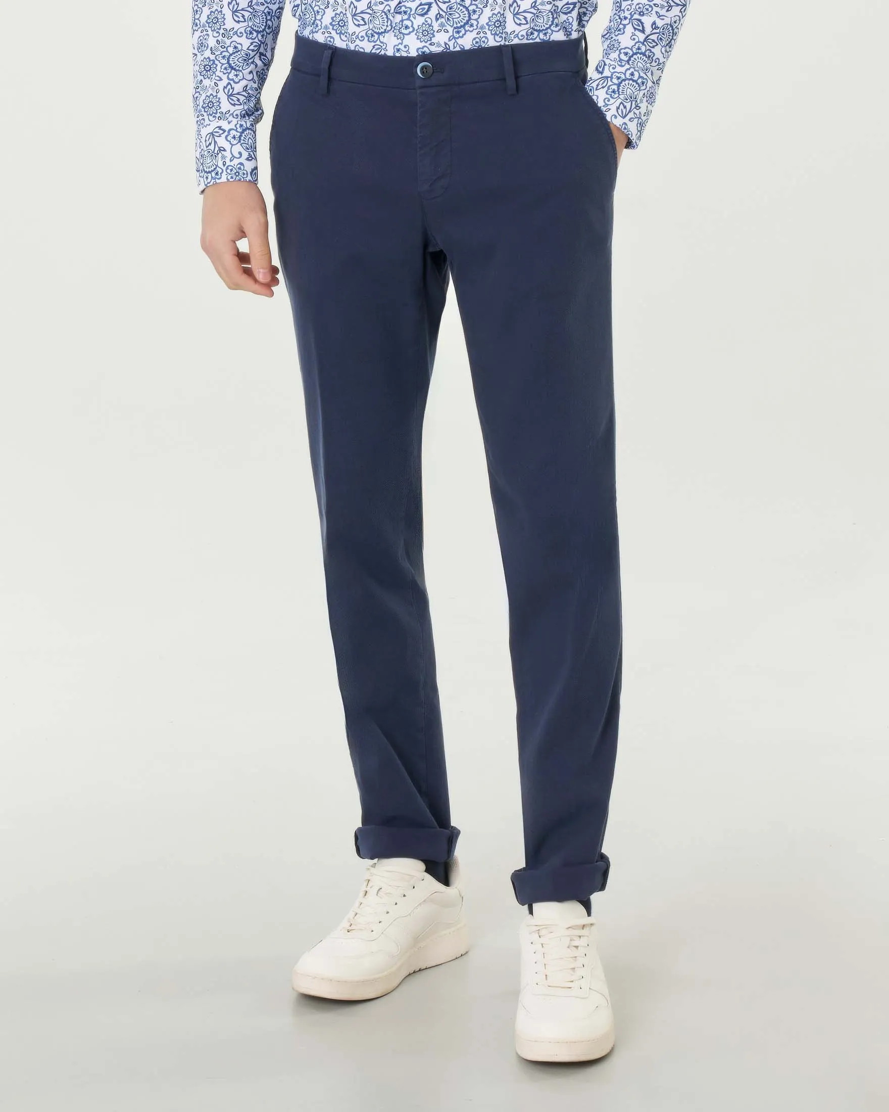 Pantalone chino Levanto blu in cotone stretch micro armatura