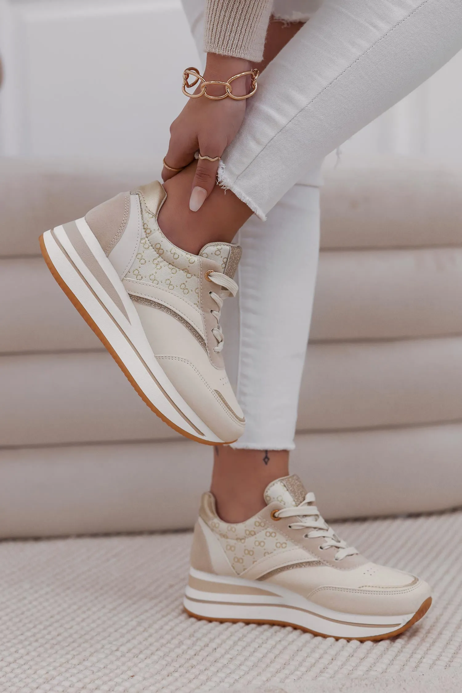 Sneakers beige con glitter