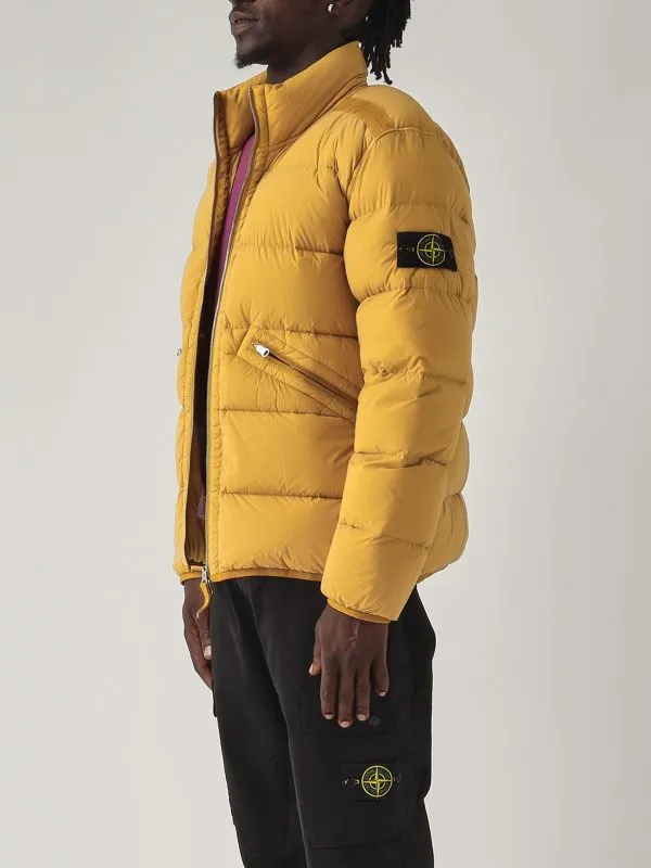 STONE ISLAND  Piumino uomo Stone Island in nylon stretch Ocra